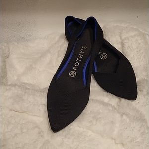 Rothy's “The Point” Black Flats - EUC